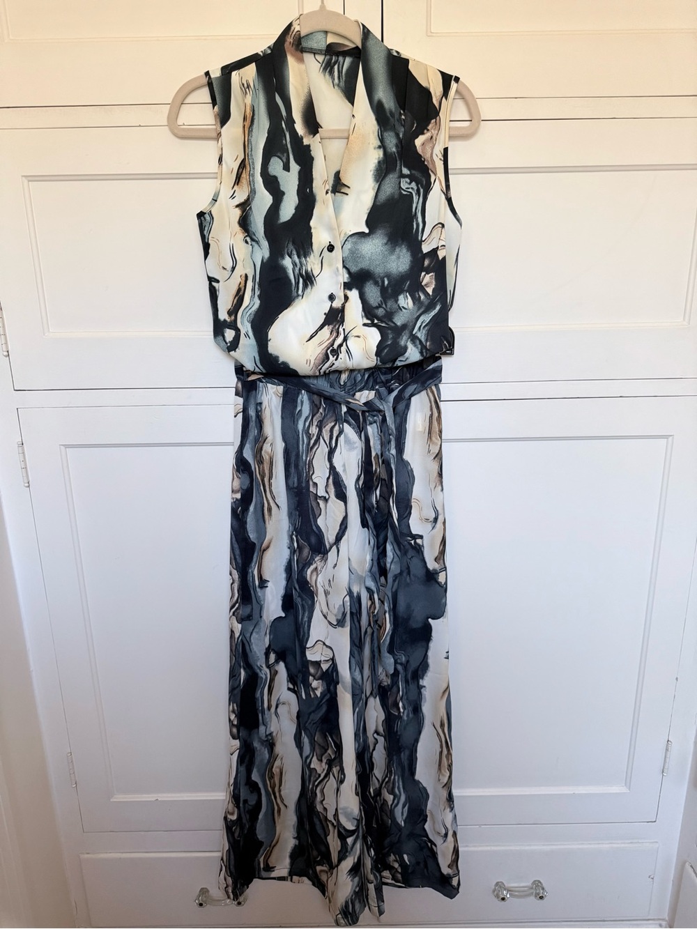 Sleeveless Marble-Print Matching Set in Black, Blue & Cream